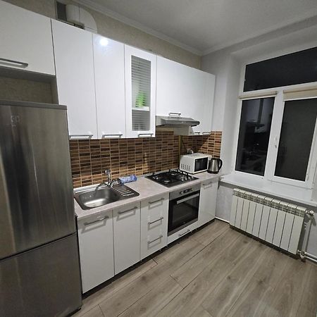 White New Apartments Ultracentral 2-Rooms In The Heart Chisinau Exterior photo